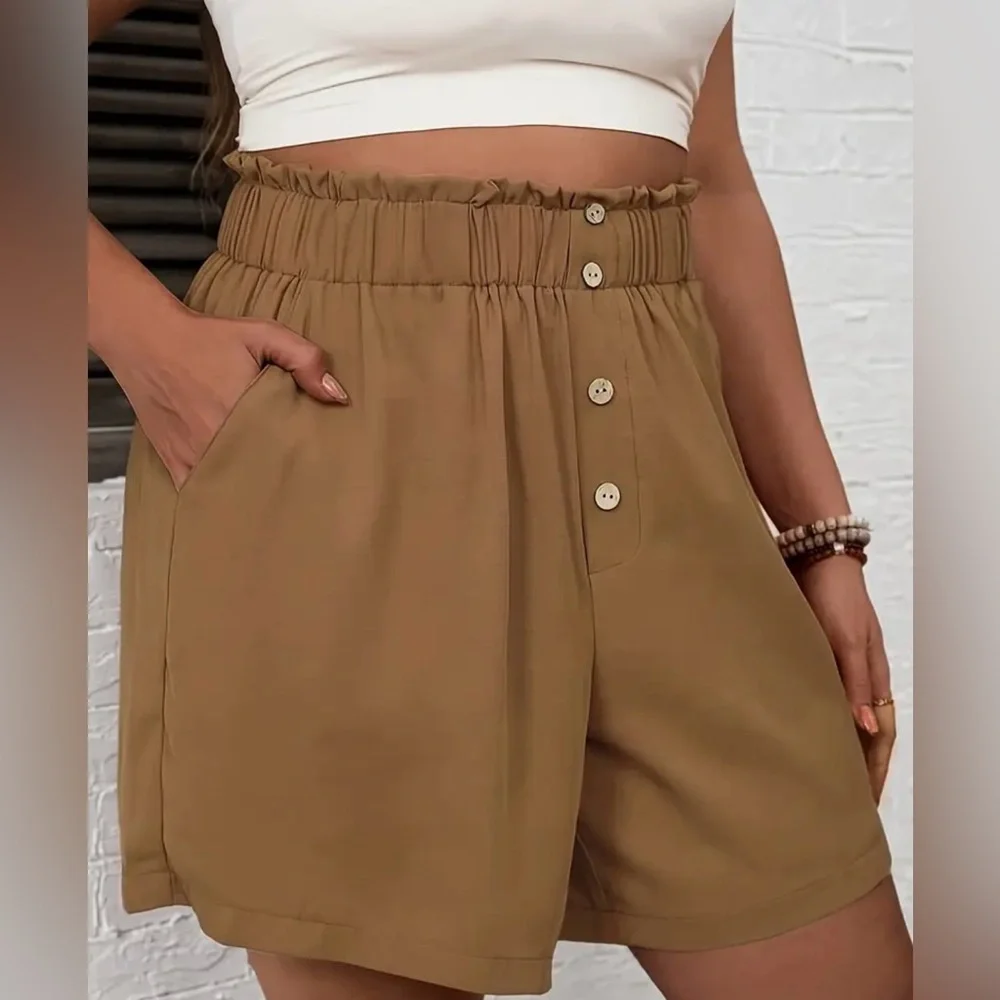 Women's Tan High-Waisted Shorts Size 4X Never Worn - Picture 2 of 8